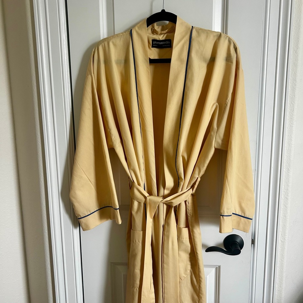 VTG Pierre Cardin Yellow Robe Navy Piping Lightweight Cottonpoly Old Money 1980s
